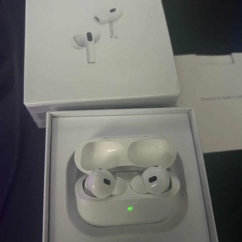Apple White AirPods Pro Wireless Headset